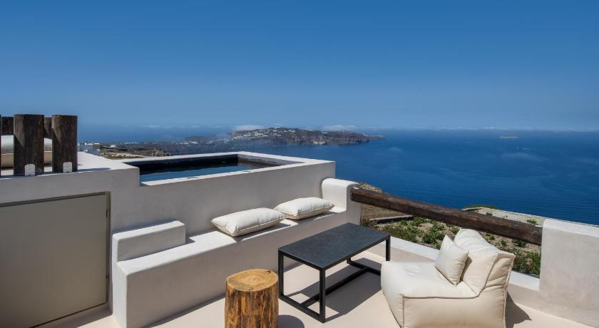Azanti Suites - Adults Only photo