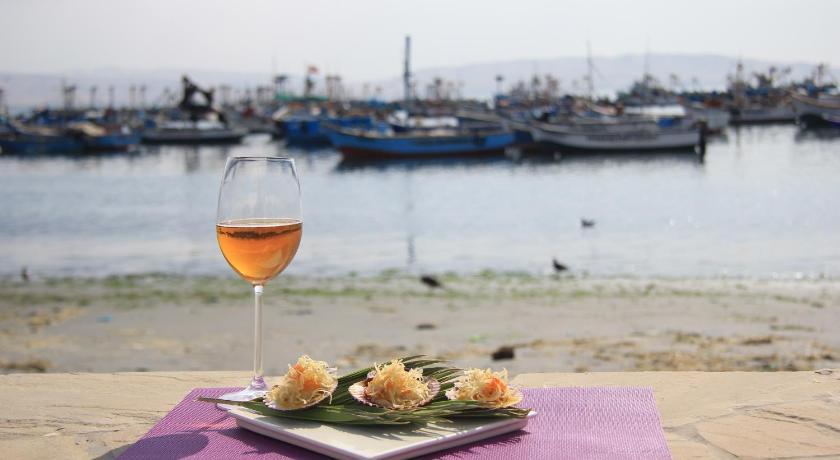 Bamboo Lodge Paracas photo