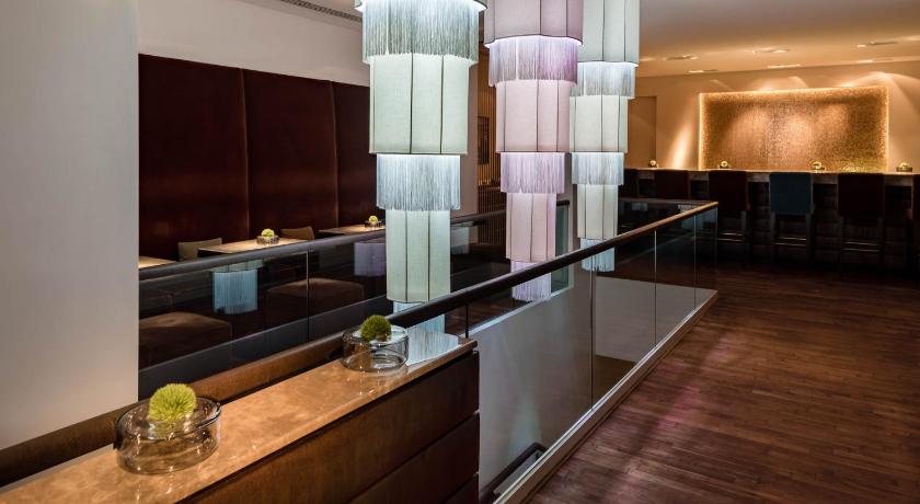 베를린 더 만달라 호텔 (The Mandala Hotel) 5성급 호텔 레스토랑