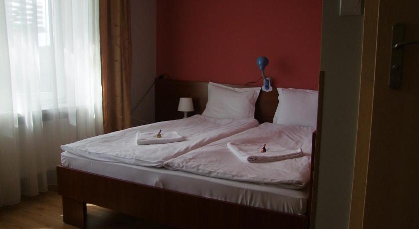 Zdjęcie: Pokój Dwuosobowy typu Deluxe z 1 lub 2 łóżkami (Deluxe Double or Twin Room) 0