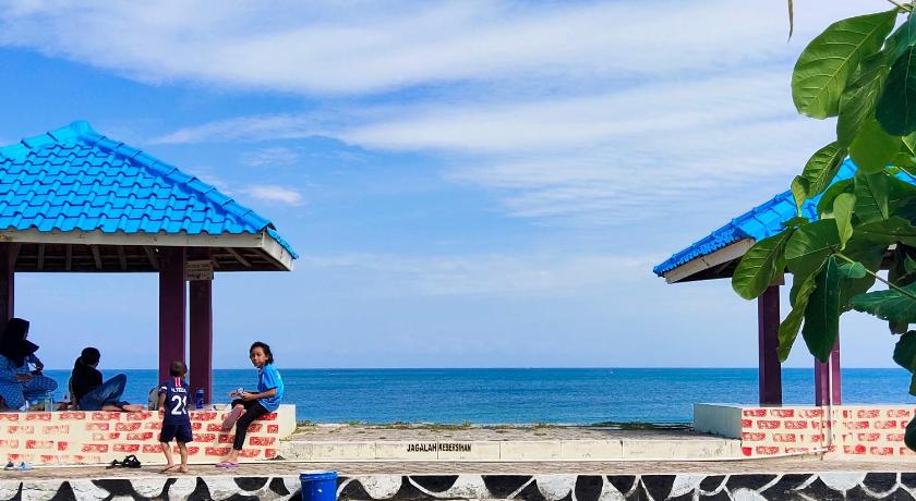 penginapan karanglaut santolo - image 19