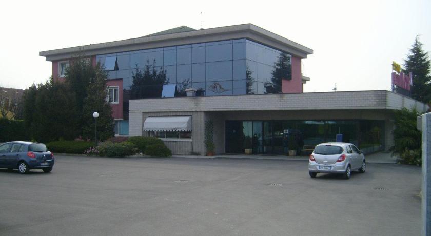 Art & Hotel Treviolo