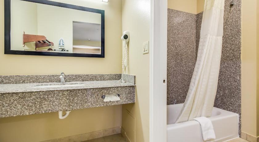 Americas Best Value Inn & Suites Tomball