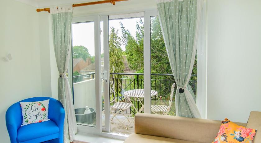 Apple Perch 2BR Flat - Free Parking photo