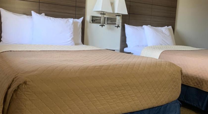 Lakes Area Inn — Hotel in Starbuck