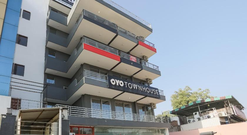 OYO Townhouse 304 Sec 39 Gurgaon