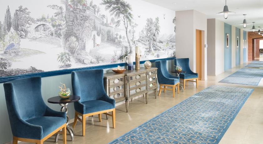 Hotel Indigo Old Town Alexandria photo