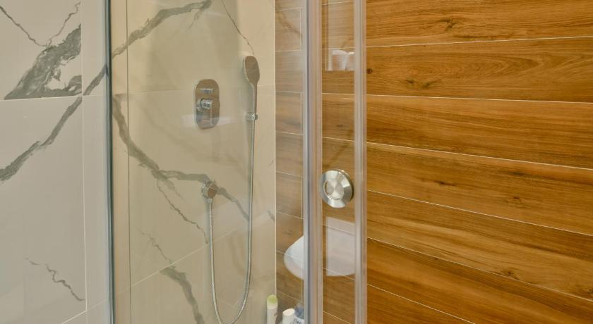Luxury Galla Apartments in the City Center photo