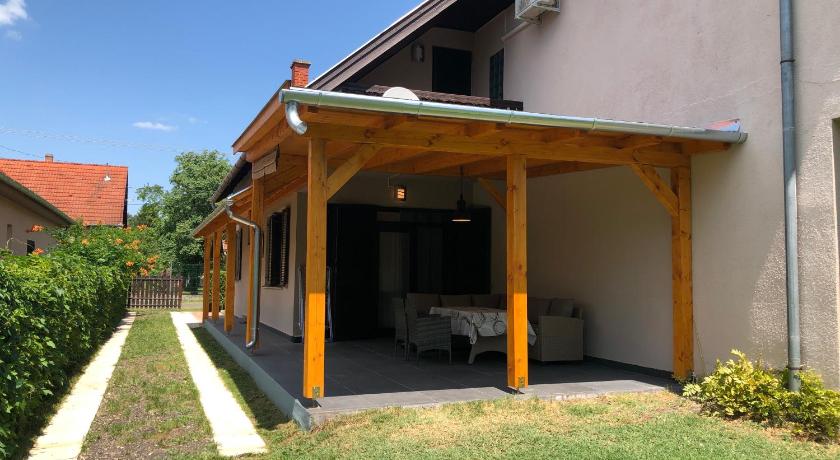 Image of Four-Bedroom House 9