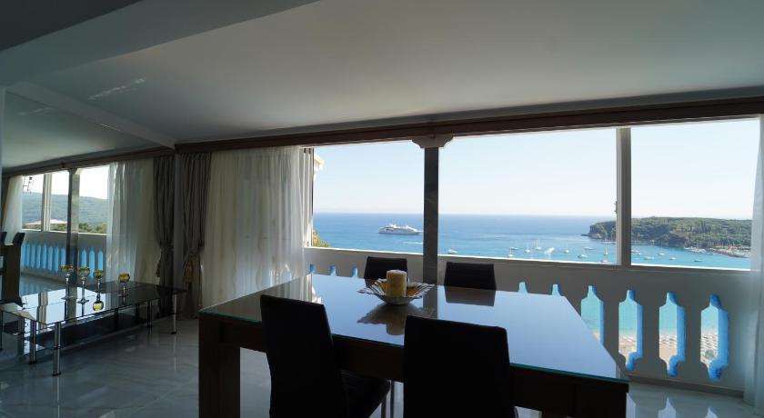 Image of Apartment with Sea View 1