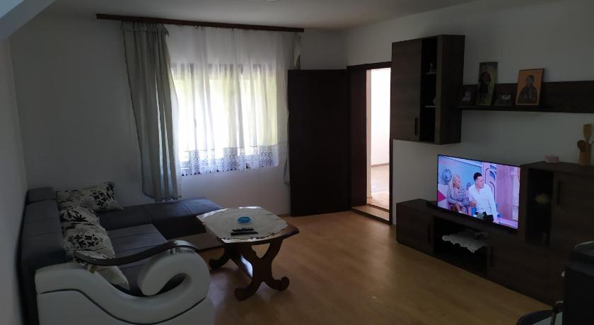 Smestaj Jevtic — Hotel in Paracin