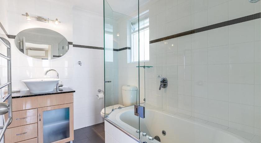 Blue Vista 9 Studio with stunning views photo