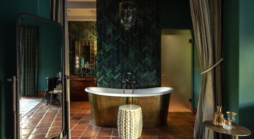 Image of Double Suite - Twyfeling B 3