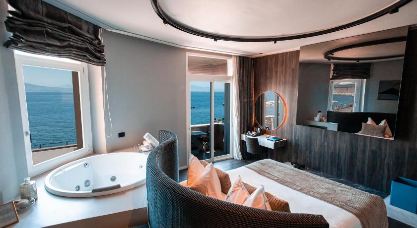 Relais sul Mare Boutique Hotel — Hotel in Naples