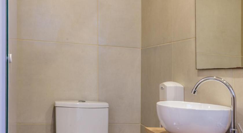 Injoy Suites & Aparts photo