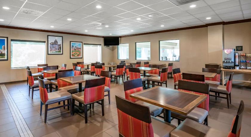 Comfort Inn & Suites St. Louis-O'Fallon