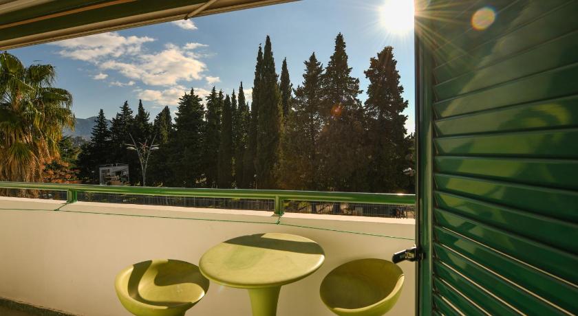 Jolly Apartments — Hotel in Budva
