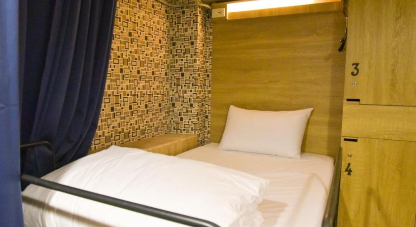 Image of Bunk Bed in Female Dormitory Room 9