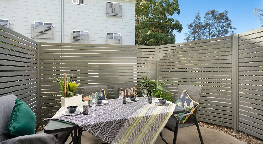 Newcastle Short Stay Accommodation - Birmingham Garden Townhouses photo