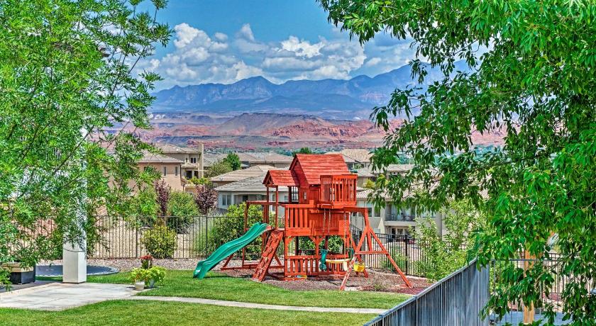 Modern St George Getaway with Shared Pool and Hot Tub! photo