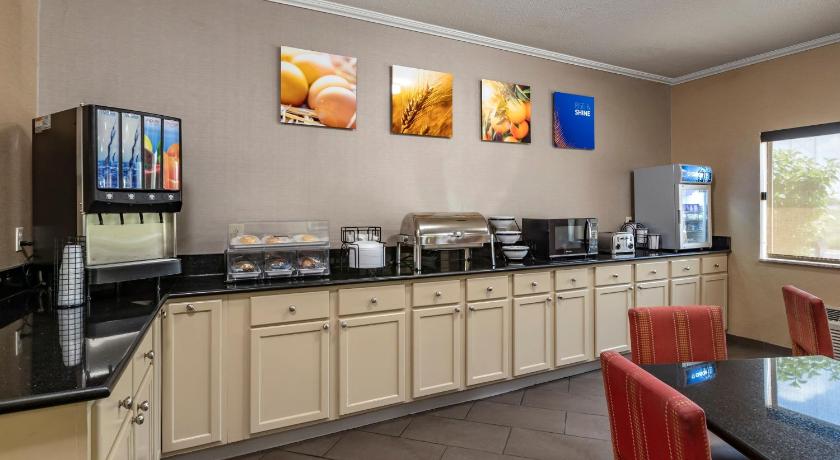 Comfort Inn Moline - Quad Cities