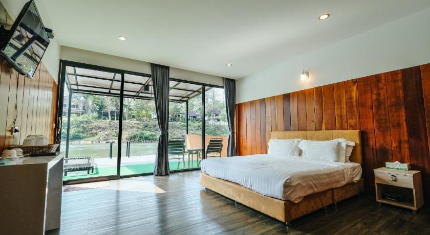 Image of Double Room with Balcony (2 Adults + 1 Child) 14