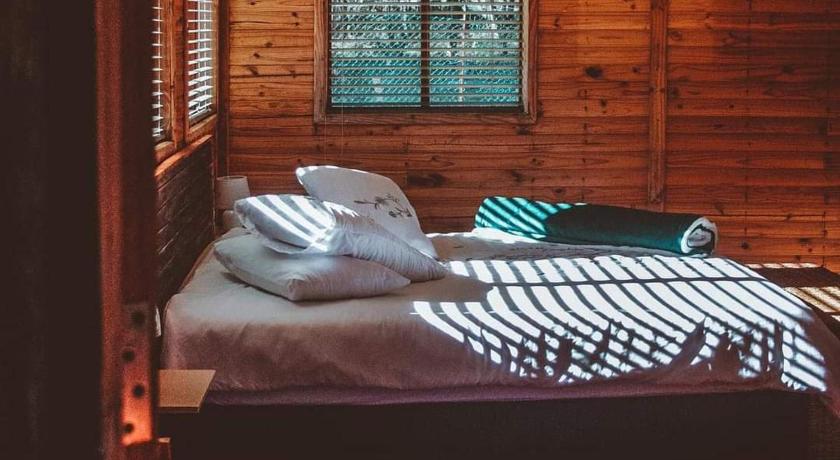 Hoogeland's Wood Cabins — Hotel in Cape Town