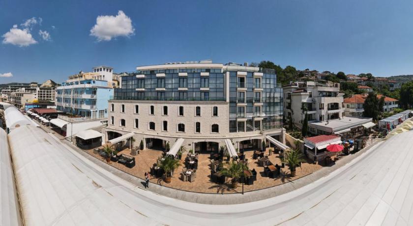 Hotel Antik — Hotel in Balchik