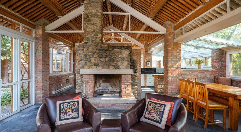 Image of Persimmon Court 3