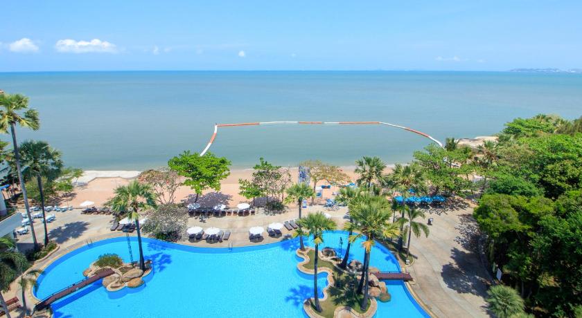 เที่ยวพัทยา ที่พักติดทะเล หาดส่วนตัว ราคาถูก ห้องละ 9xx บาท มีสระว่ายน้ำ  Garden Sea View Resort