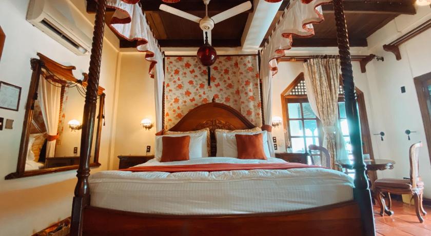 Image of Suite King Bed 1