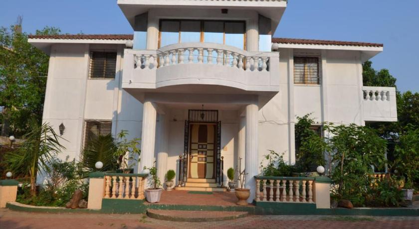 NATURE GREENS VILLA 3.5BHK — Hotel in Lonavala