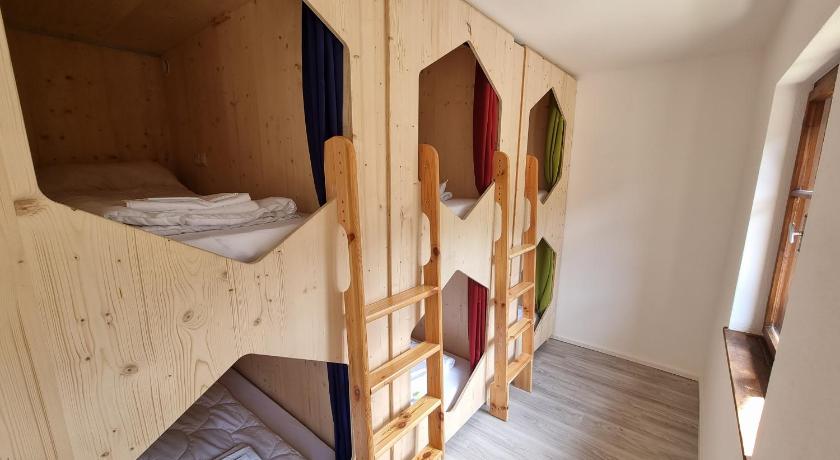 TheCell Hostel Stanton — Hotel in Sankt Anton am Arlberg