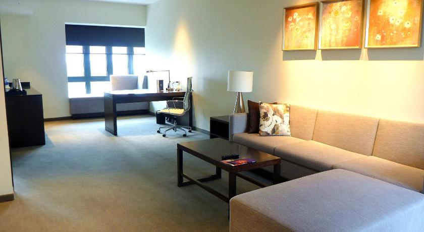 Imagen de King Suite (No Sofa Bed) 6