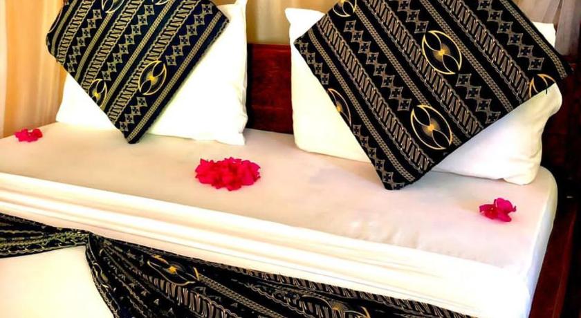 Milele Lodge photo