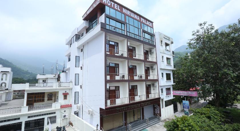 Hotel Nirvana Palace photo