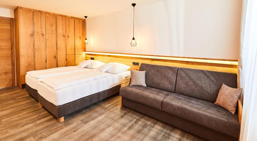 Resort Snezne AMANITA — Hotel in Snezne