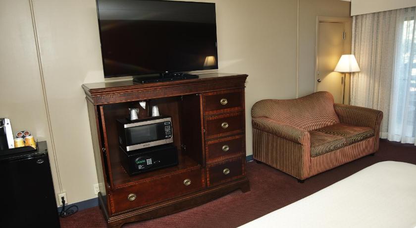 Fireside Inn & Suites Gilford