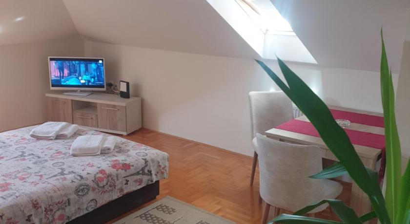 Apartment Loft — Hotel in Cacak