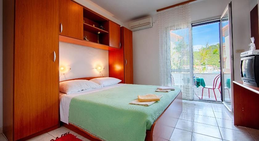 Apartments Malo Lago photo
