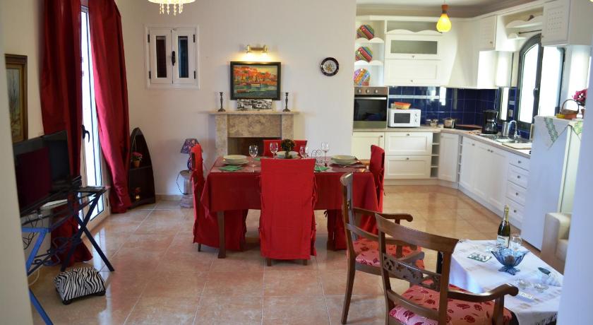 Image of Three-Bedroom Apartment with Sea View 6