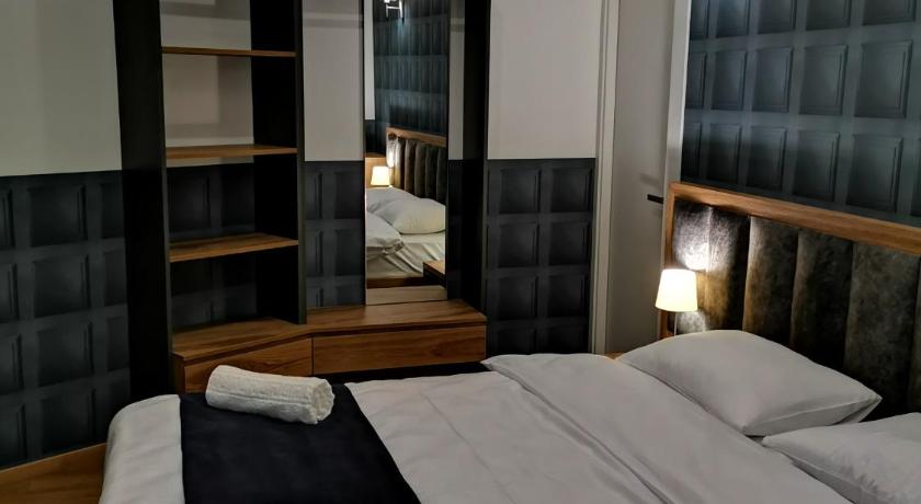 3 Rooms Hotel photo