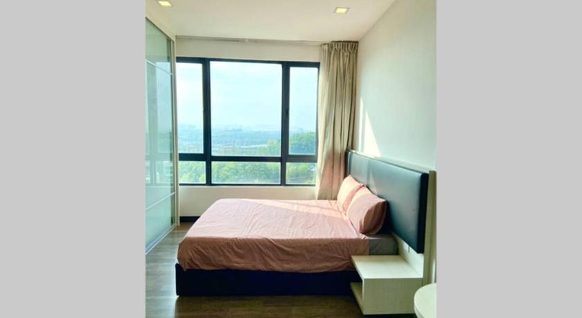Landmark Residence 2, High Floor with Nice View, Free Parking, TVbox. photo