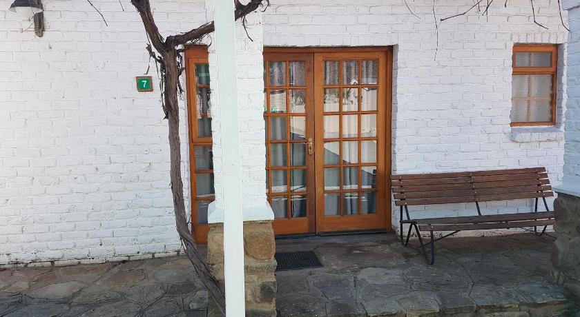 Crane Cottage photo