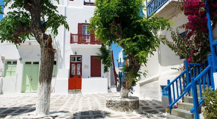 Alana Mykonos photo