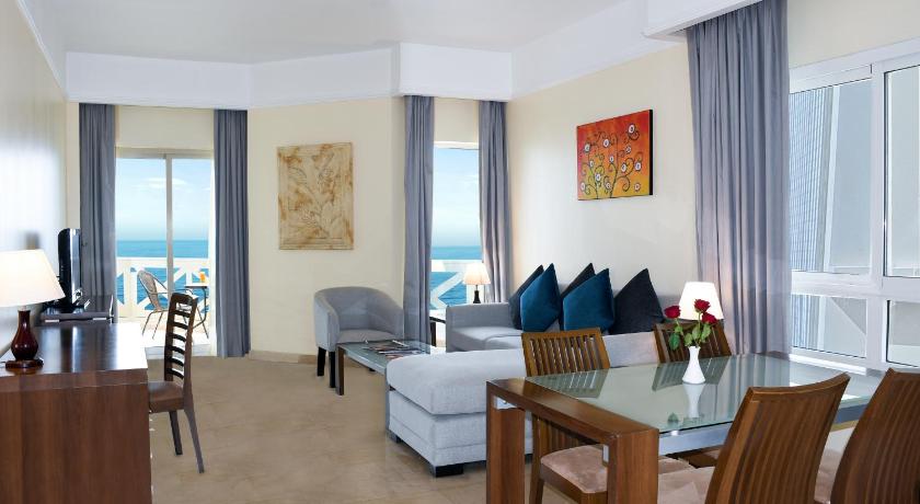 Image of One Bedroom Suite Sea View, Non-Smoking 5
