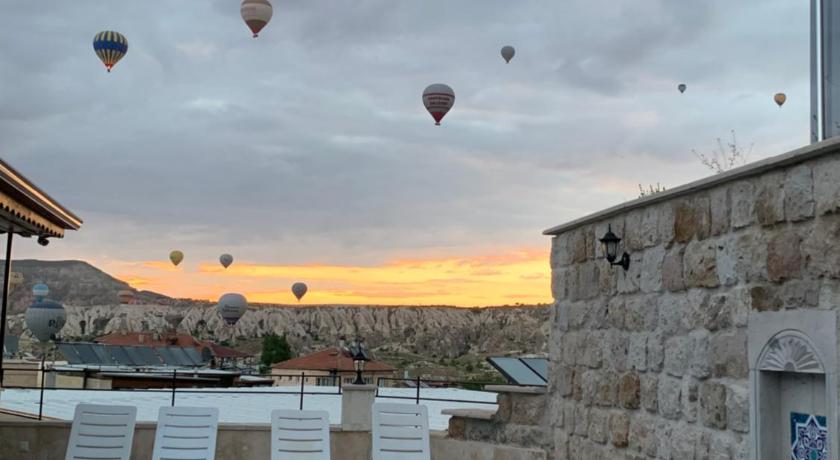 Balloon Cave Hotel