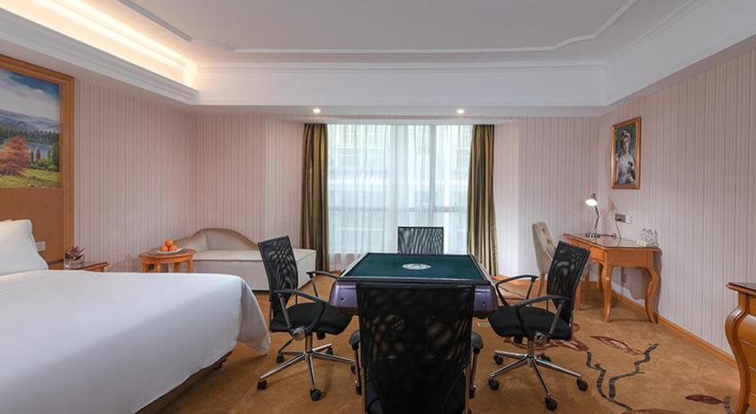 Vienna Hotel Shaoguan Renhua Danxiashan Scenic Spot – Renhua, IA