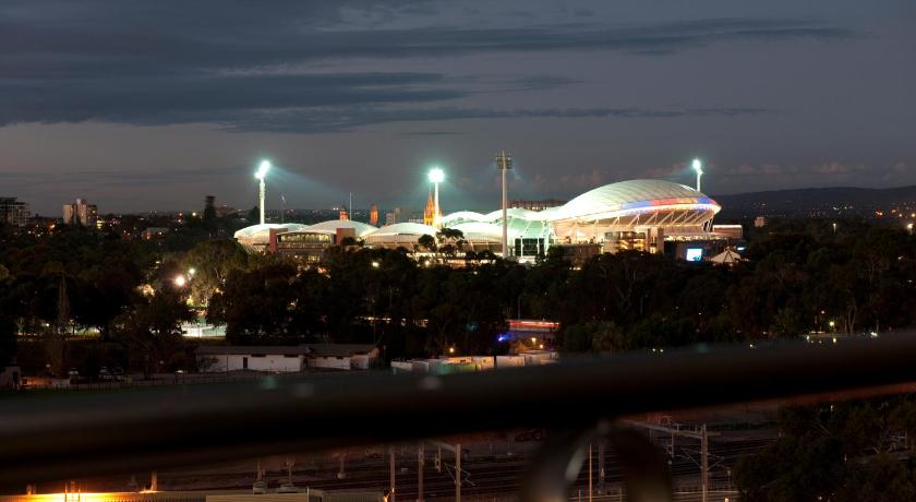 Adelaide Riviera Hotel