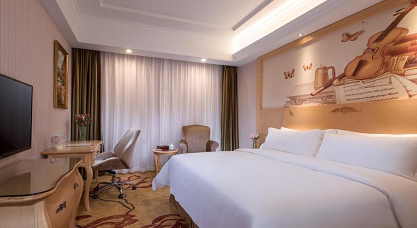 Vienna Hotel Shenzhen Nanshan Technology Park Wenke Yuncheng – Shenzhen, IA